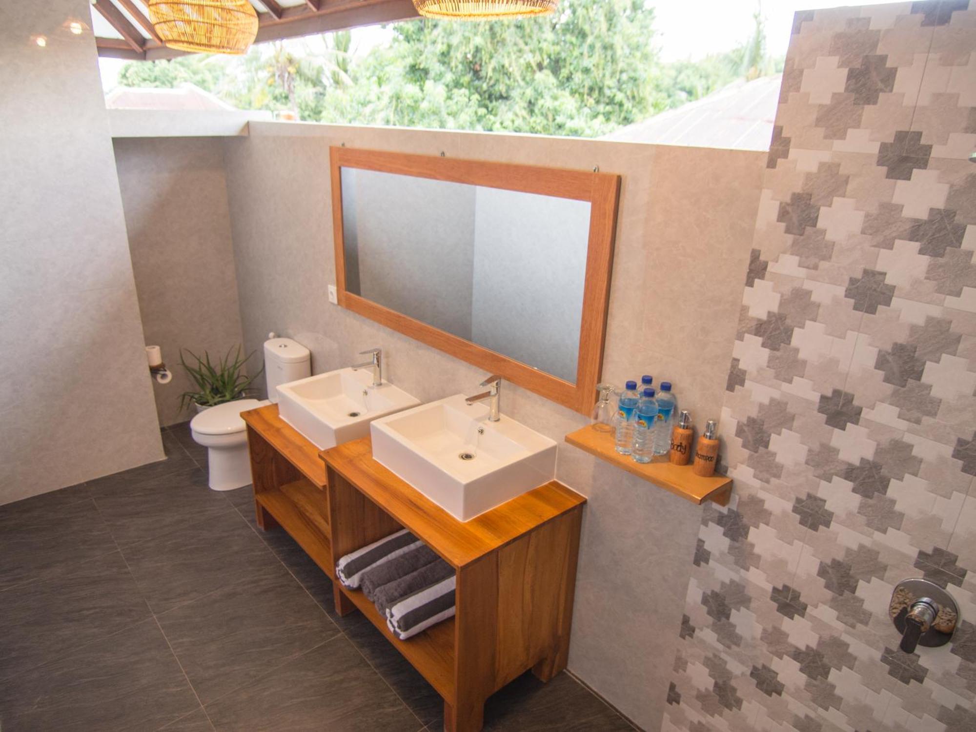 Coco Breeze Spa Hotel Гили Еър Екстериор снимка